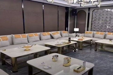 寻觅形象佳伙伴加入夜场团队 专业培训与住宿支持助您启航